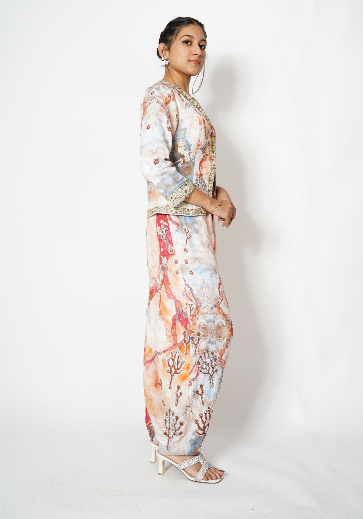 NAVYA CUSTOM (19)